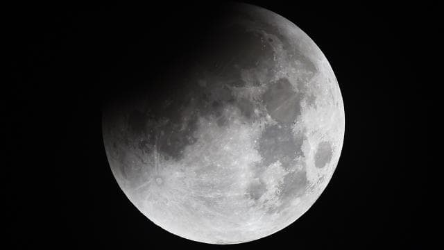 SpaceX roketinin Ay'a çarpması bekleniyor
