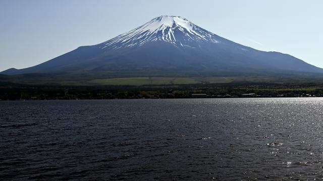 Japonya'da baba, Fuji Dağı'na tırmanırken 7 yaşındaki çocuğunu 2 bin metrede yalnız bıraktı