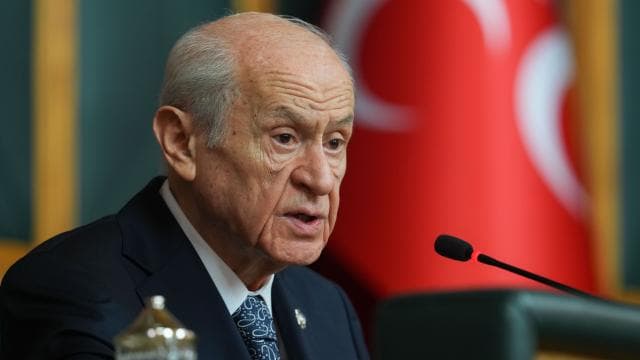 Bahçeli, Kılıçdaroğlu ve Özel ile telefonla görüştü