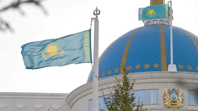 Kazakistan'da 145 sandalyeli meclis için 546 aday seçime girecek