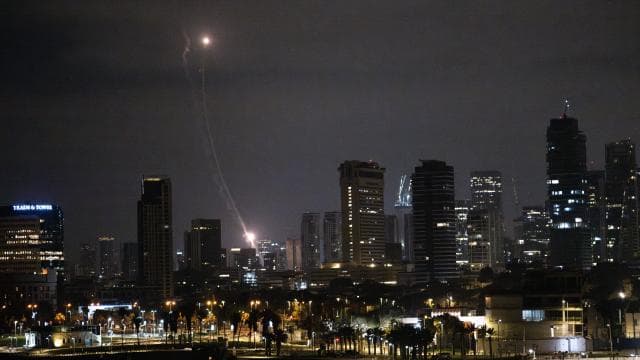 ABD medyası, İsrail'in füze savunma mühimmatlarının kritik derecede azaldığını iddia etti