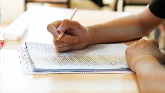 MEB Eğitim Kurumlarına Yönetici Seçme Sınavı yapıldı