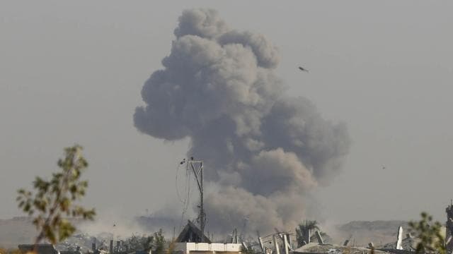 Katil İsrail'den Gazze'nin kuzeyine İHA saldırısı: 4 yaralı