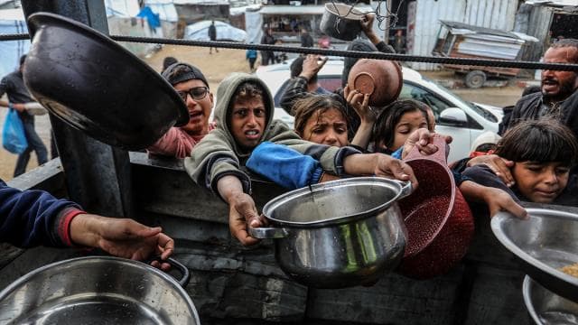 BM: Gazze'ye son iki günde neredeyse tüm insani yardım hareketleri engellendi
