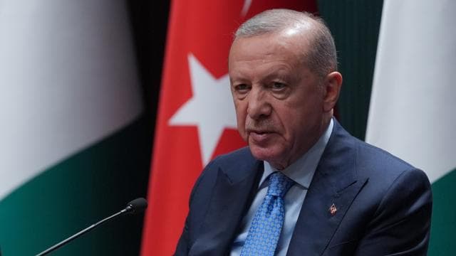 Cumhurbaşkanı Erdoğan, şehit polis memuruna başsağlığı diledi