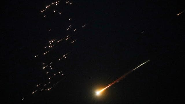 İran, Arap ülkelerindeki ABD üsleri ve kritik noktalara 4 bin 455 saldırı düzenledi