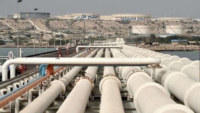 Trump, Hark Adası ve petrol altyapılarını ele geçireceğini duyurdu