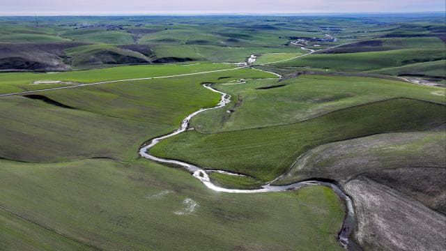 Doğu'da menderesler yeniden canlandı