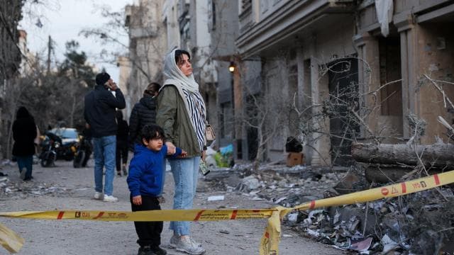 İran'da ABD saldırılarında ölü sayısı 38'e yükseldi