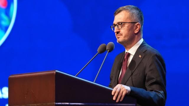 İletişim Başkanı Duran, Necip Fazıl Kısakürek'i andı