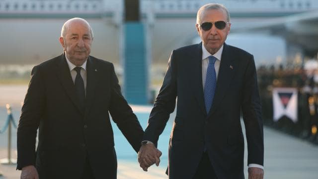 Cumhurbaşkanı Erdoğan, Cezayir Cumhurbaşkanı Tebbun'u karşıladı
