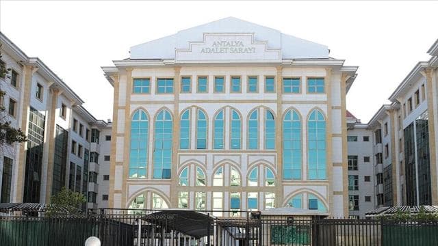 Antalya Büyükşehir Belediyesine rüşvet soruşturması: 25 kişi gözaltında