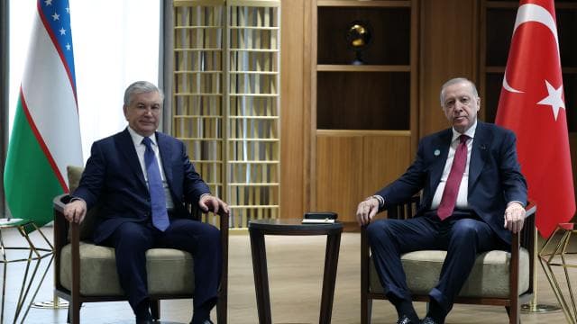 Cumhurbaşkanı Erdoğan, Özbekistan lideri Mirziyoyev ile görüştü