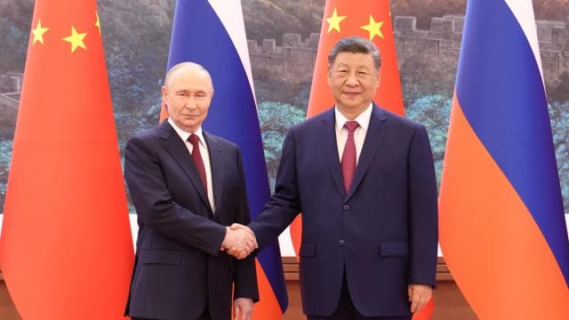 Putin: Rusya ve Çin, küresel sorunların çözümüne katkı sağlıyor