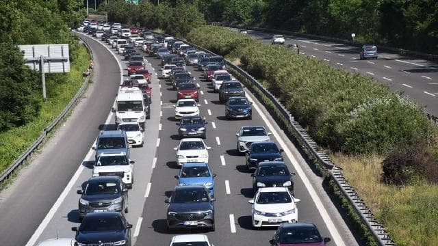 Motorlu taşıtlar vergisi ve gelir vergisi ödemeleri için son gün geldi