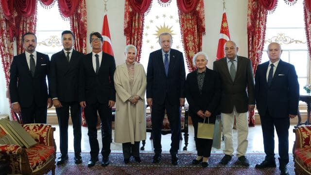 Cumhurbaşkanı Erdoğan, Adnan Menderes'in ailesini kabul etti