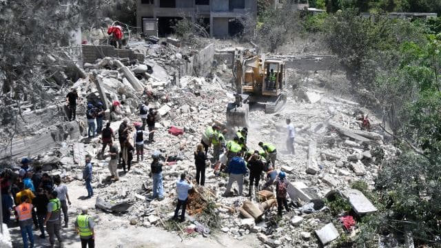 İsrail'in Lübnan'a saldırılarında ölü sayısı 3 bin 355'e yükseldi