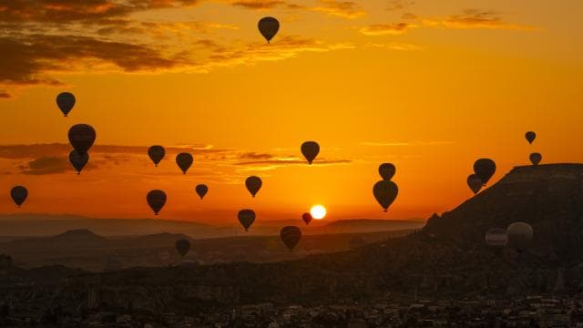 Kapadokya'da 6 ayda 256 bin turist balon turuna katıldı