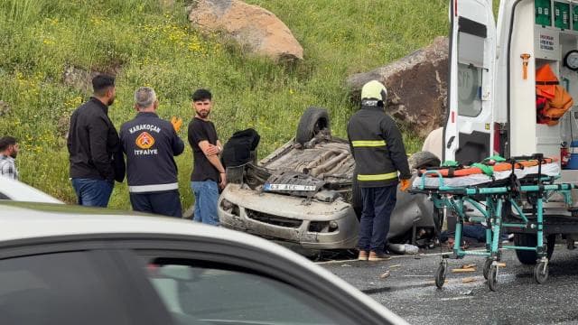 Elazığ'da otomobil devrildi: 1 kişi hayatını kaybetti, 3 kişi yaralandı