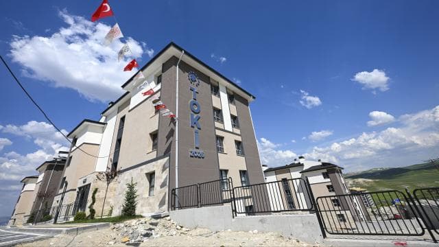 TOKİ, 64 ilde 20 bin konutun satışına pazartesi günü başlıyor
