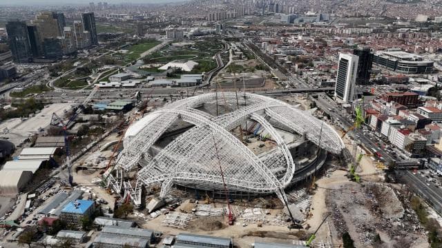 Bakanlar Ankara'daki yeni stadyum hakkında bilgi verdi