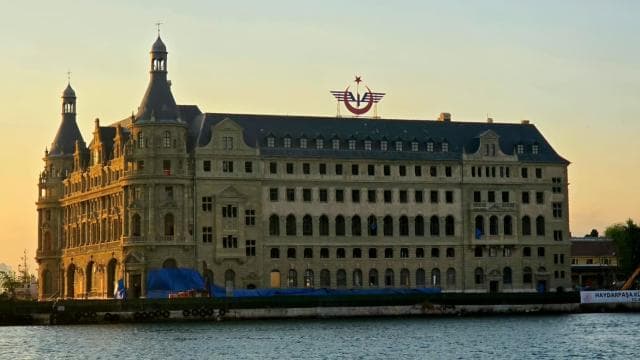 Haydarpaşa Garı restorasyonuyla tarihi görünümüne kavuşuyor