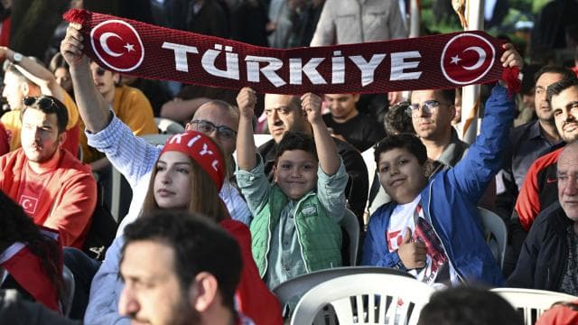 81 ilde A Milli Takım'ın maçı heyecanla izlendi