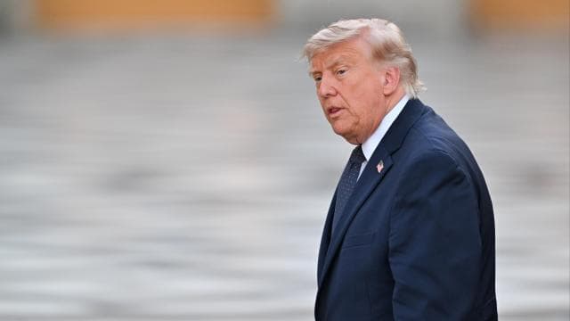 Trump, Hürmüz Boğazı'nda 60 gün geçiş ücreti alınmayacağını duyurdu