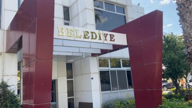 Seferihisar Belediyesine rüşvet soruşturması: 5 kişi tutuklandı