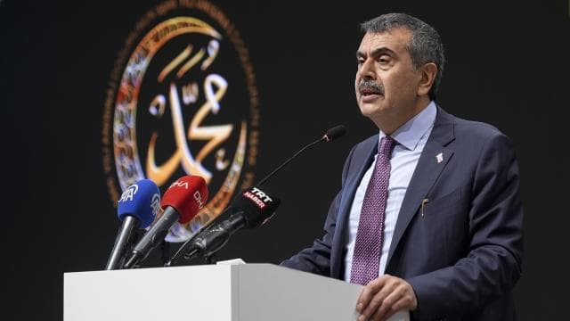 Bakan Tekin: Eğitimde yapay zeka ve teknolojinin kullanımı önemli
