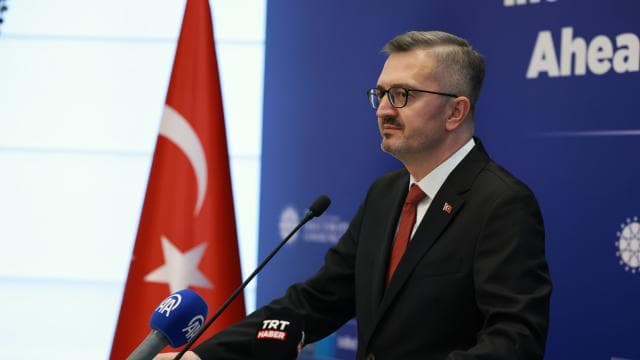 İletişim Başkanı Duran, şehitleri Eren Bülbül ve Ferhat Gedik'i andı