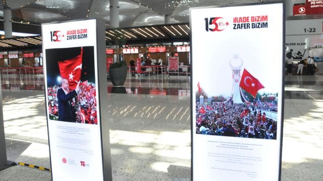 İstanbul Havalimanı'nda 15 Temmuz fotoğraf sergisi açıldı