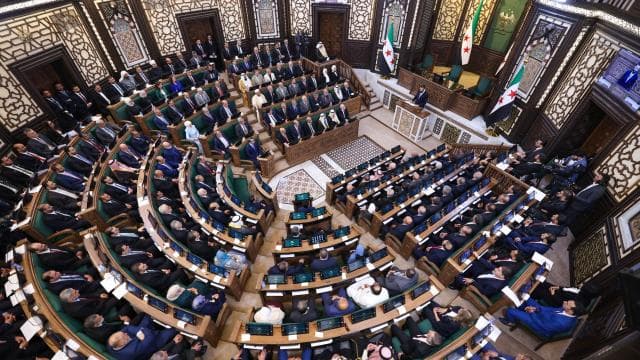 Suriye'de Esad rejiminin düşmesinin ardından ilk Halk Meclisi oturumu yapıldı