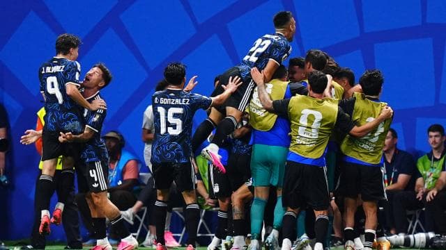 Dünya Kupası finalinde İspanya ile Arjantin karşılaşacak
