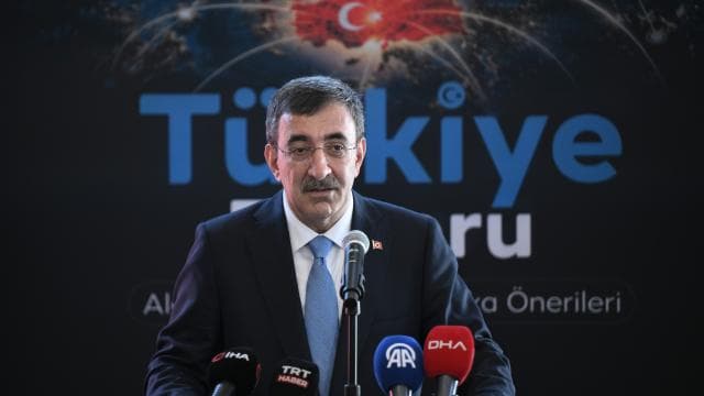 Yılmaz: Darbecilerin hedefi milletin iradesidir