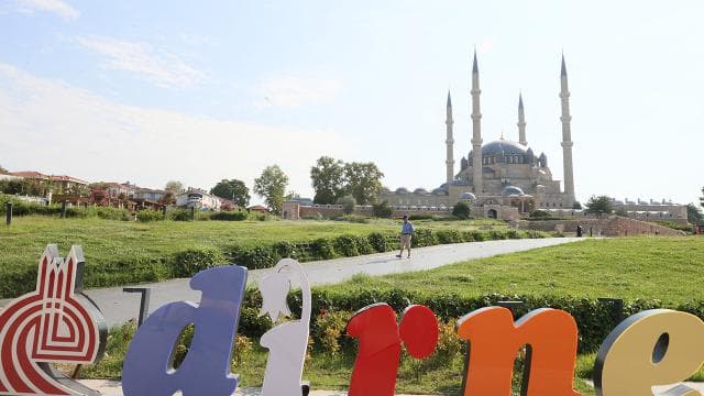 Selimiye Camii'ni 5 ayda 2 milyon kişi ziyaret etti