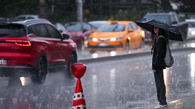 Meteorolojik uyarı yapılan illerde 18 bin 705 personel görevlendirildi