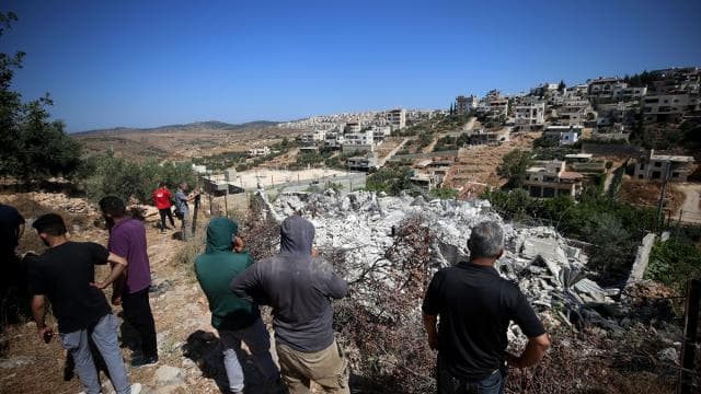 İsrail, Filistinlilere ait 3 evi 10 gündür kuşatma altında tutuyor