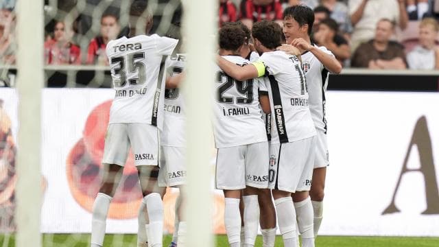 Beşiktaş, Midtjylland'ı eleyerek UEFA Avrupa Ligi'nde bir üst tura geçti