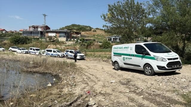 Adana'da baraj gölünde kızının terliğini almak isteyen kişi boğuldu