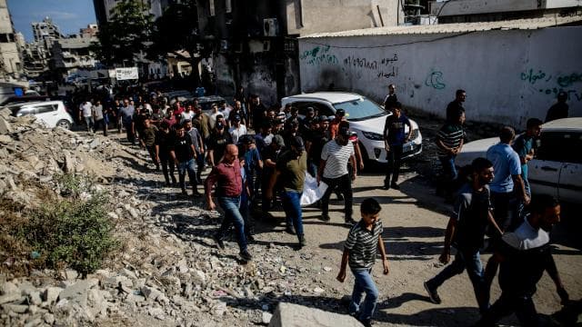 Filistin, İsrail'in Gazze'ye dönenlere yönelik uygulamalarını kınadı