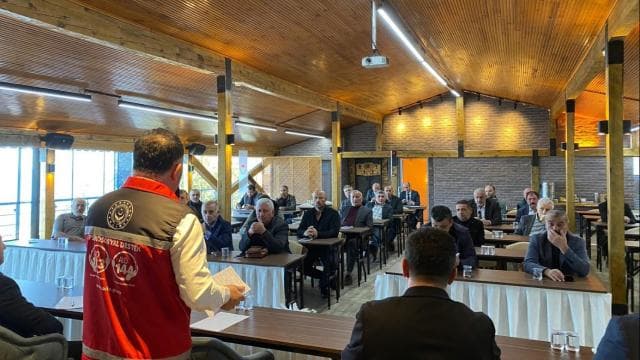 Bakanlık, 81 ilde 23 bin 150 muhtara sosyal hizmetleri tanıttı