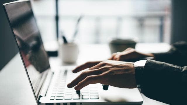 TRT Akademi, editörlük eğitimini sanal sınıfta başlatıyor