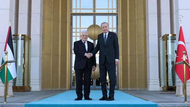 Cumhurbaşkanı Erdoğan, Filistin Devlet Başkanı Abbas'ı resmi törenle karşıladı