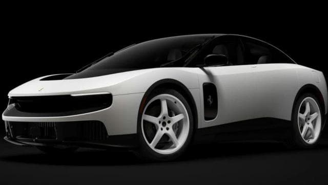 Ferrari'nin ilk elektrikli otomobili 40 milyon dolara açık artırmada satıldı