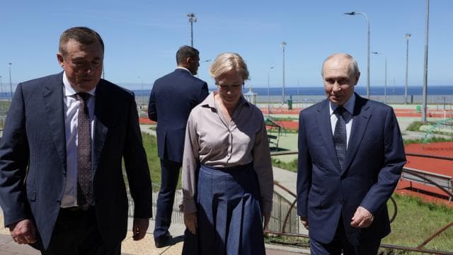 Japonya, Putin'in Kuril Adaları ziyaretinden sonra adımları değerlendiriyor