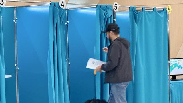 Kazakistan'da tek meclisli Kurultay'ın ilk seçimleri başladı