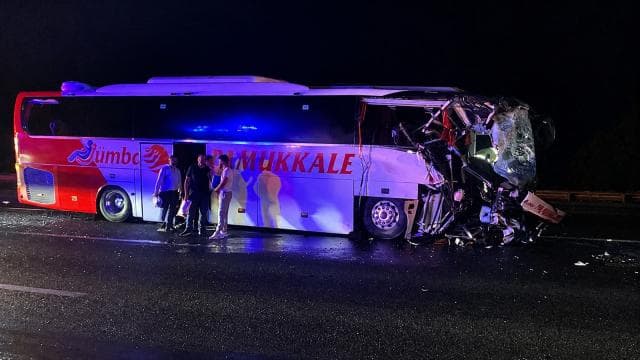 Anadolu Otoyolu'nda otobüs kazası: 9 kişi yaralandı