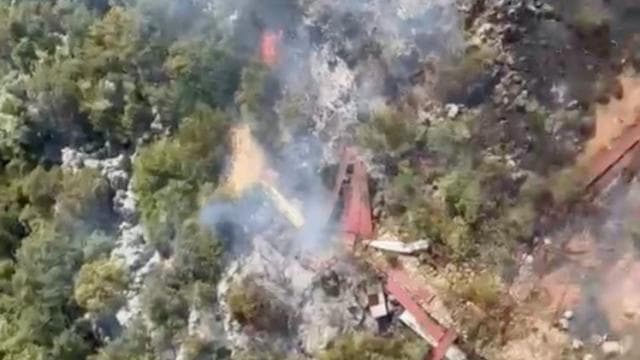 Antalya'da orman yangınına müdahale ediliyor