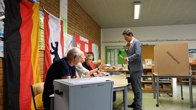 Almanya'da Berlin seçimlerinde Sol Parti önde gidiyor